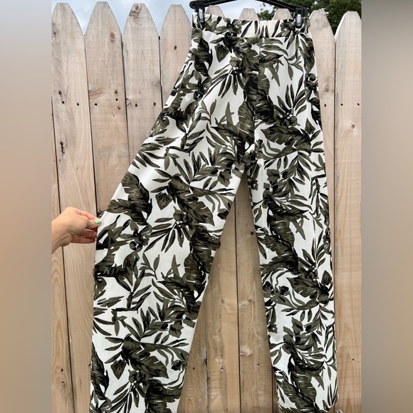 Beachy pants - Picture 3 of 4